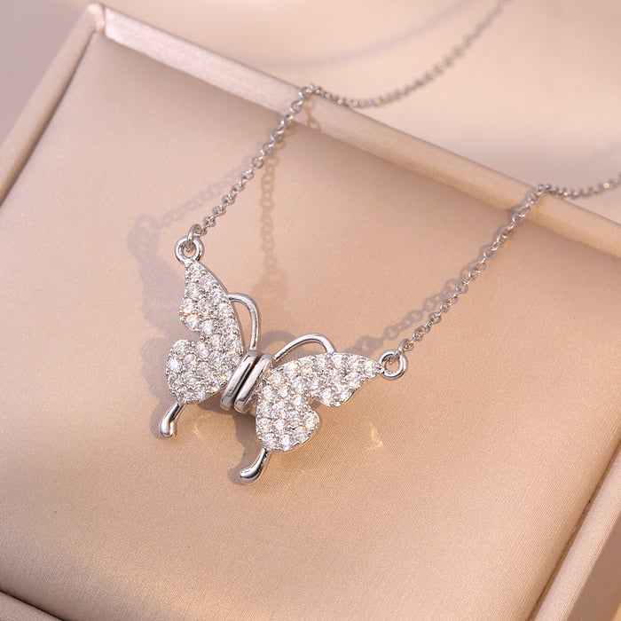 đ„Magnetic Butterfly Patchwork Necklace