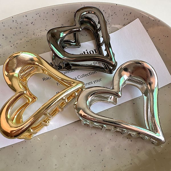🔥Buy 1 Get 1 Free🔥Minimalist Heart Hair Claw Clips