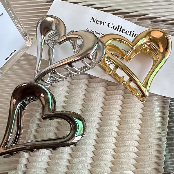 🔥Buy 1 Get 1 Free🔥Minimalist Heart Hair Claw Clips