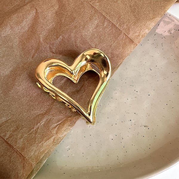🔥Buy 1 Get 1 Free🔥Minimalist Heart Hair Claw Clips