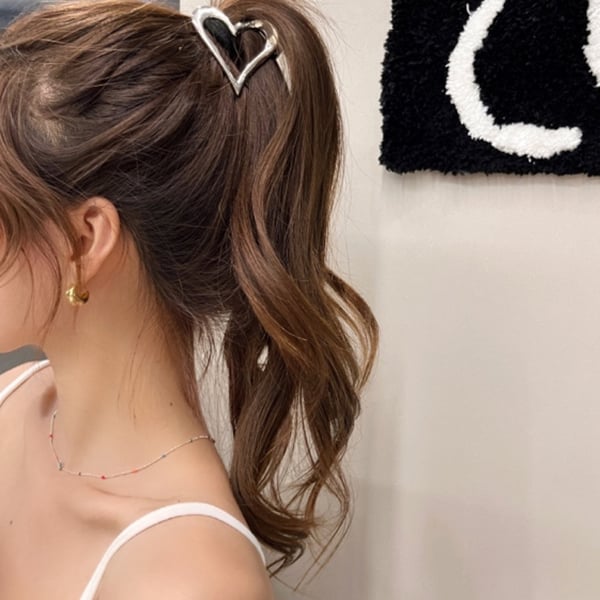 🔥Buy 1 Get 1 Free🔥Minimalist Heart Hair Claw Clips