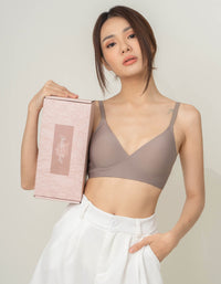 š„Large size deep V invisible push-up bra