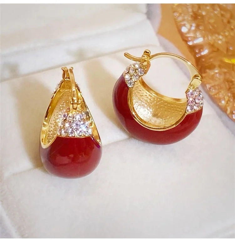 Elegant earrings set with diamonds