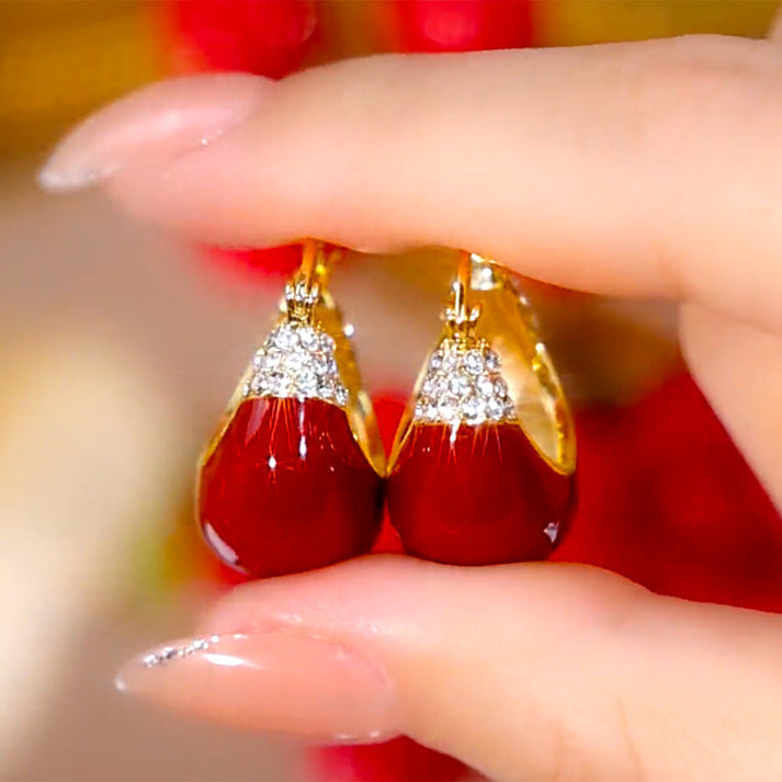 Elegant earrings set with diamonds