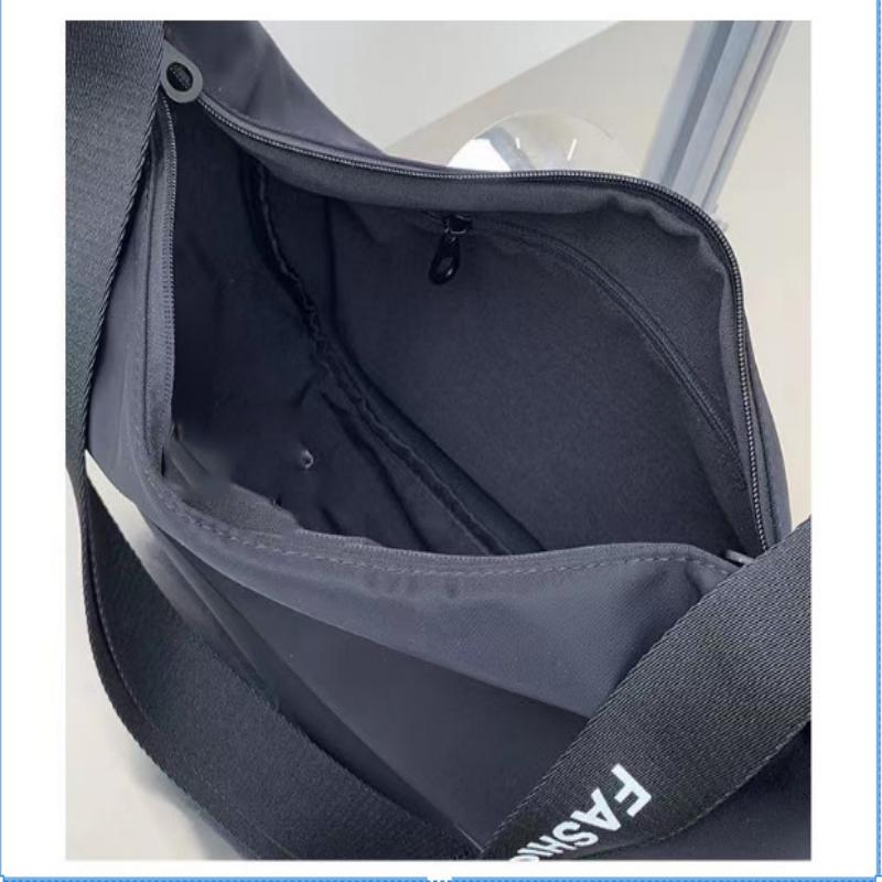 Crossbody Waterproof Crescent Bag(50% OFF)
